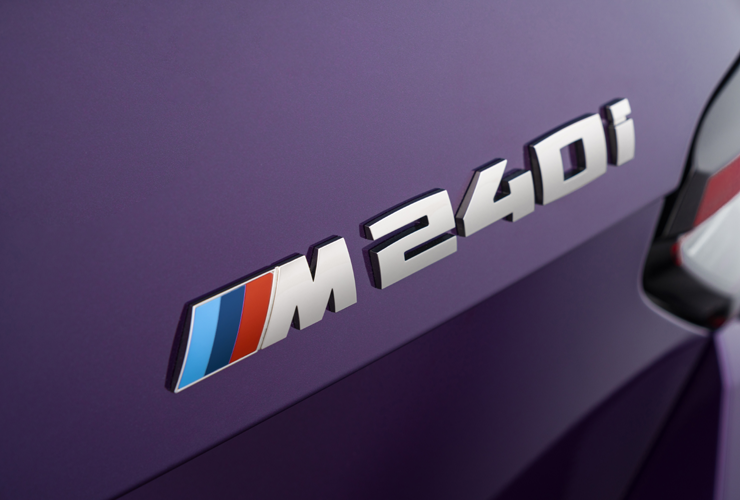 P90428461_highRes_the-all-new-bmw-m240740x500