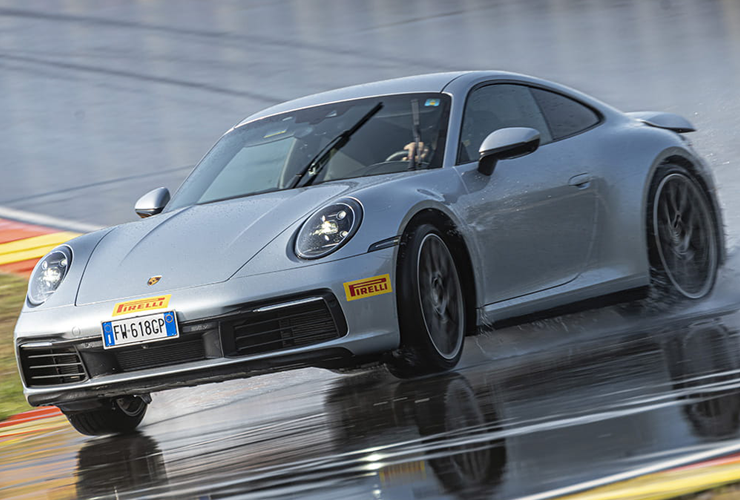 Porsche lluvia